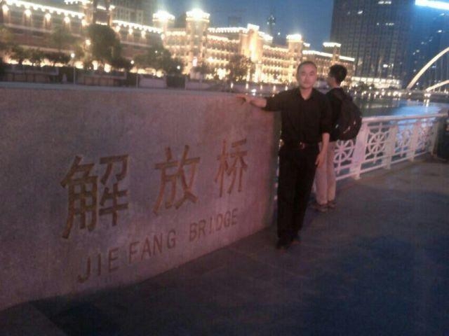 海阔天空的第一张照片--山东交友中心